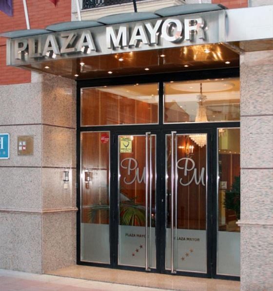 Hostal Plaza Mayor Торрехон-де-Ардос Екстер'єр фото